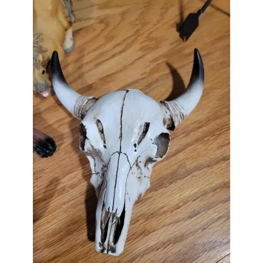 Southwest Theme Small resin Figures, horses, coat hooks, Tabletop Decor Lot of 9 - Picture 9 of 16